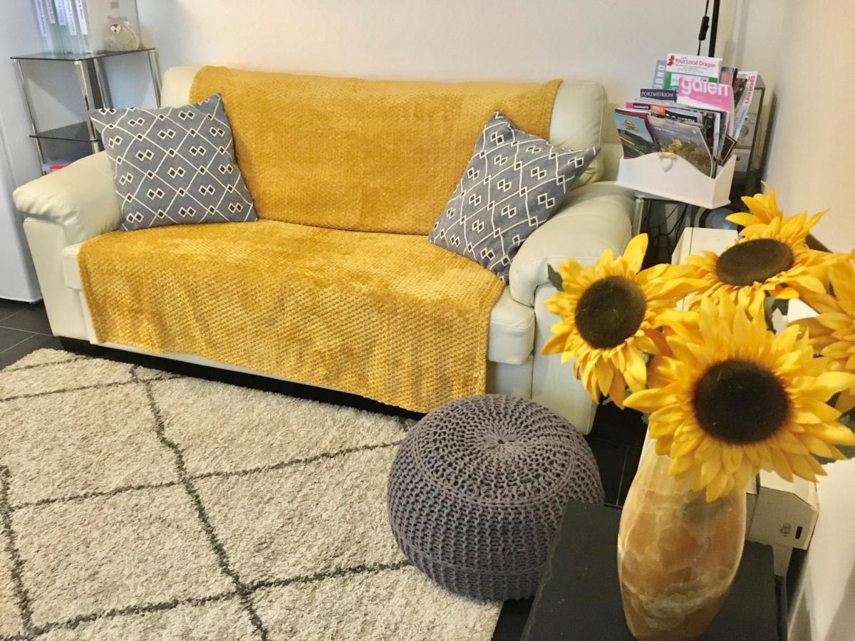 Chapel St Apartments Карнарфон Екстериор снимка